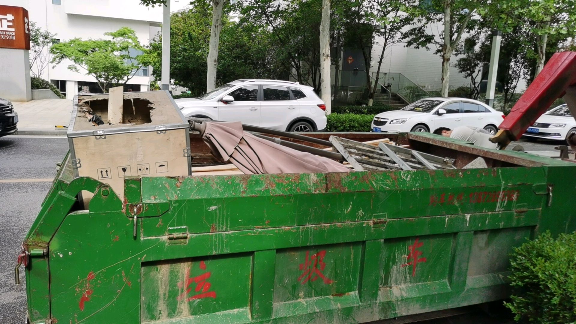 抓细抓实实事办到群众心坎上